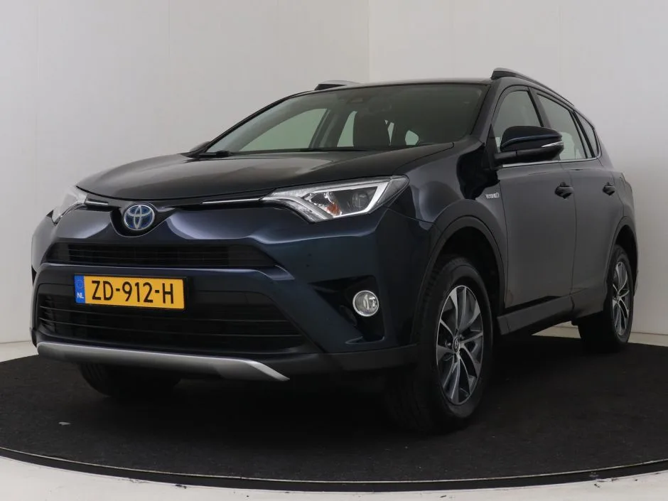 Toyota RAV4 (2019) — foto 1
