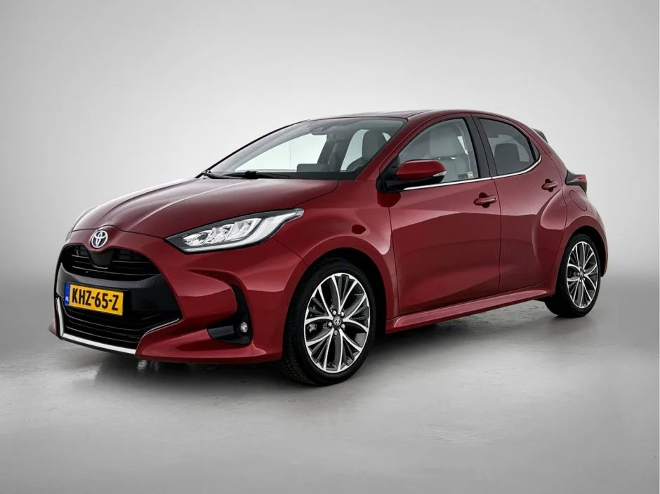 Toyota Yaris (2022) — foto 1