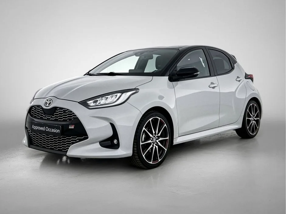 Toyota Yaris (2023) — foto 1