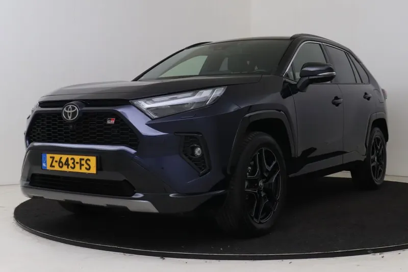 Toyota RAV4 (2024)