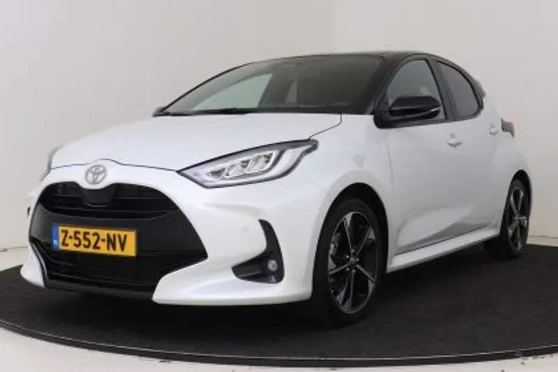 Toyota Yaris (2024)