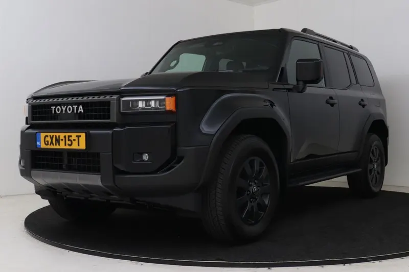 Toyota Land_Cruiser (2024)