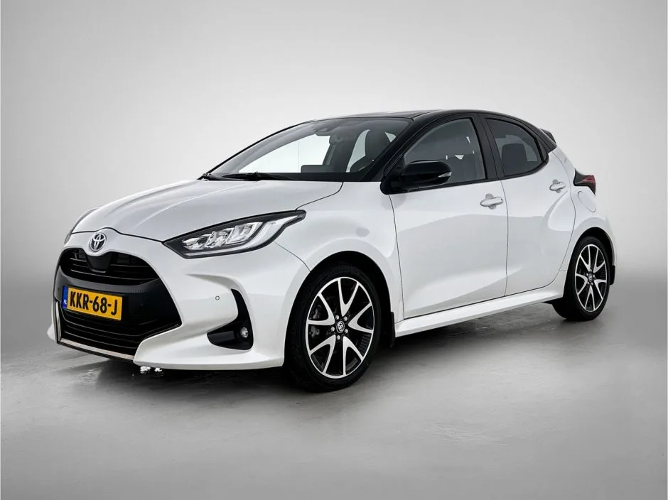 Toyota Yaris (2022) — foto 1