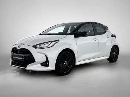 Toyota Yaris (2023) — foto 1
