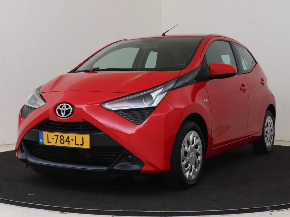 Toyota Aygo (2021) — foto 1