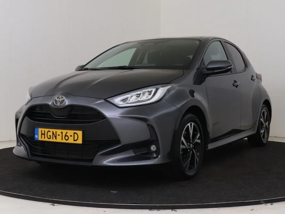 Toyota Yaris (2025) — foto 1