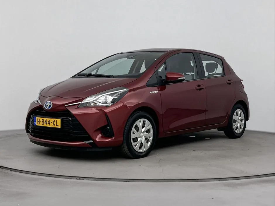 Toyota Yaris (2020) — foto 1