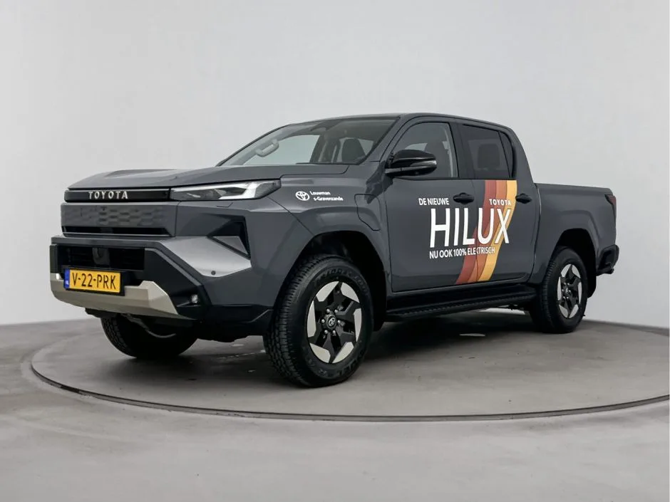 Toyota Hilux (2026) — foto 1