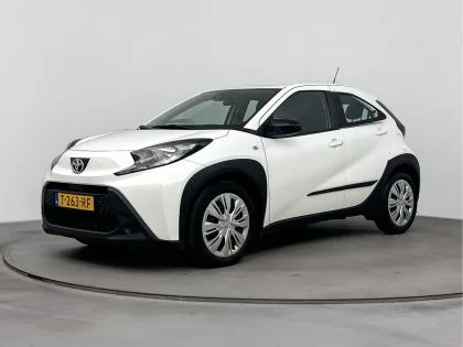 Toyota Aygo (2023) — foto 1