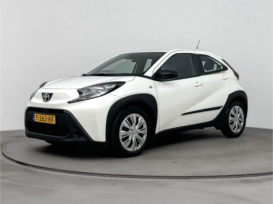 Toyota Aygo (2023) — foto 1