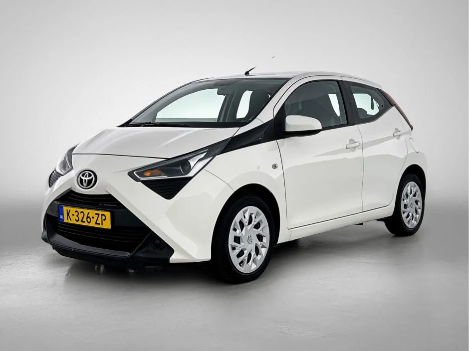 Toyota Aygo (2021) — foto 1