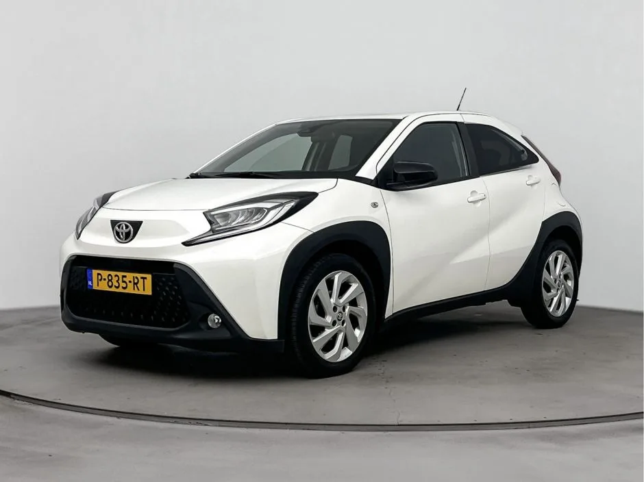 Toyota Aygo (2022) — foto 1