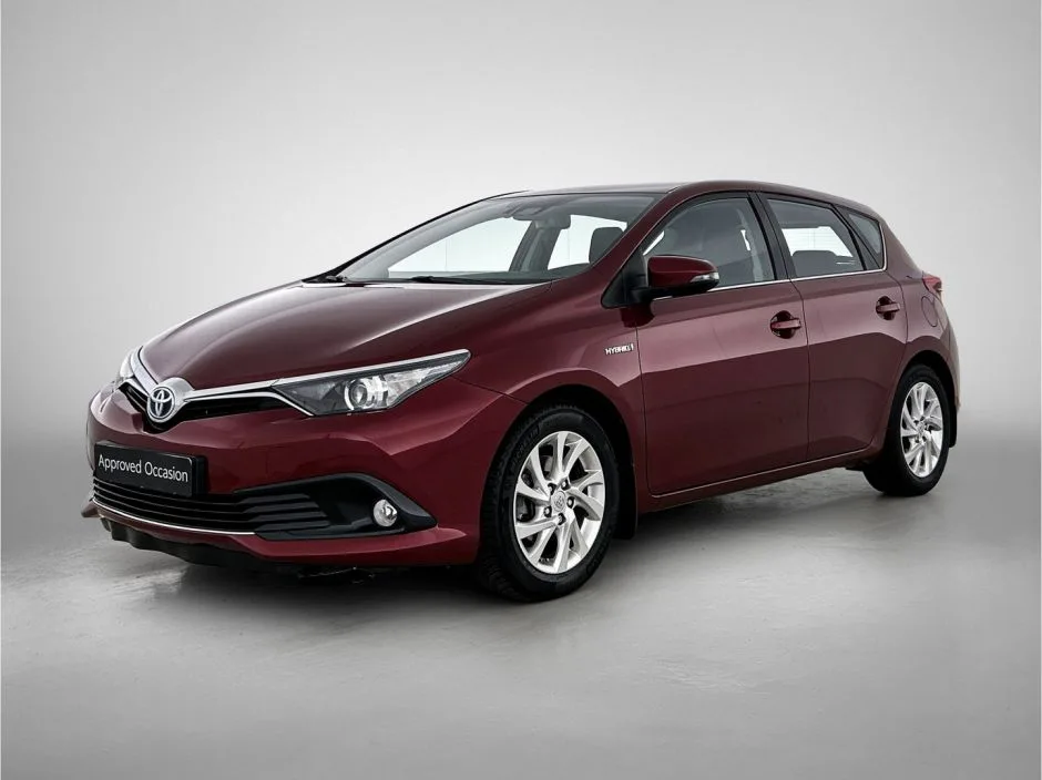 Toyota Auris (2017) — foto 1