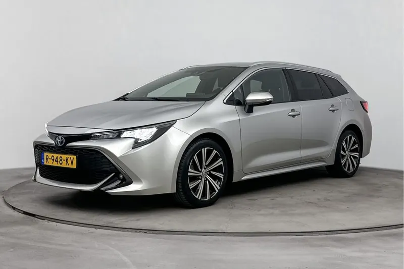 Toyota Corolla_Touring_Sports (2022)