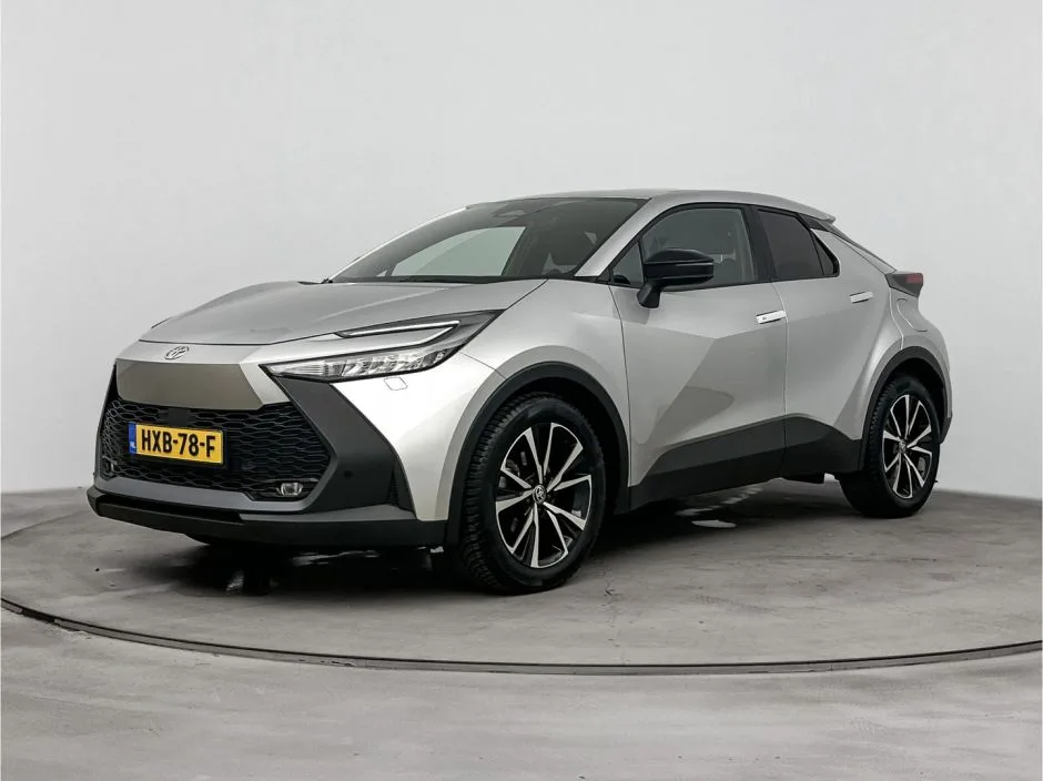 Toyota C-HR (2024) — foto 1