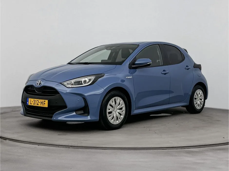 Toyota Yaris (2021) — foto 1