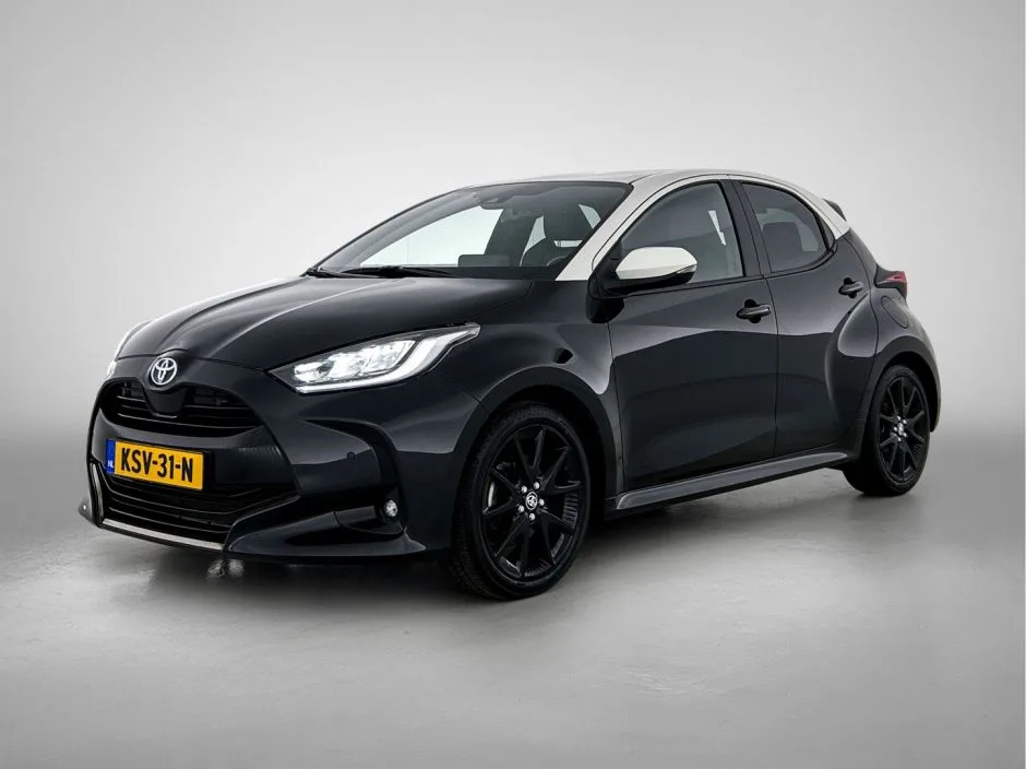 Toyota Yaris (2022) — foto 1