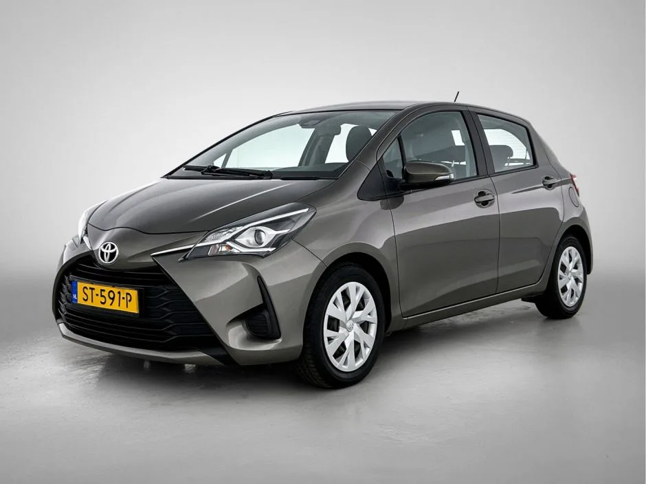 Toyota Yaris (2018) — foto 1