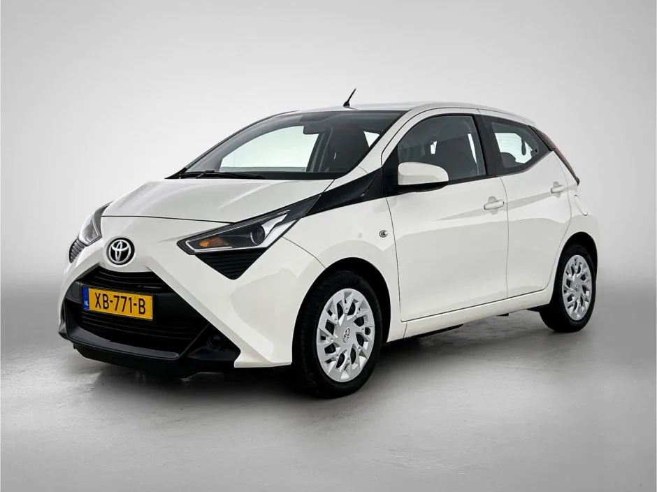 Toyota Aygo (2018) — foto 1