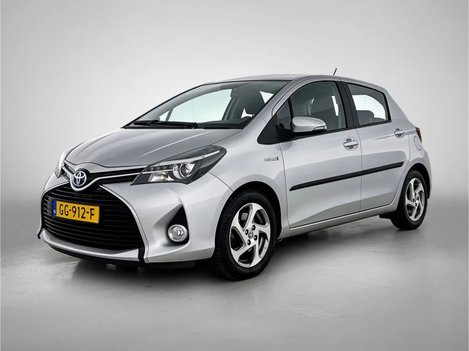 Toyota Yaris (2015) — foto 1