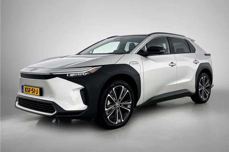 Toyota bZ4X (2023)