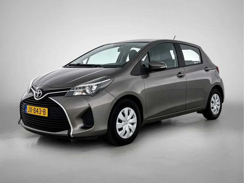 Toyota Yaris (2016) — foto 1