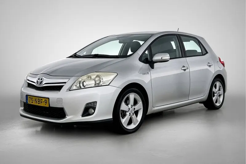 Toyota Auris (2010)