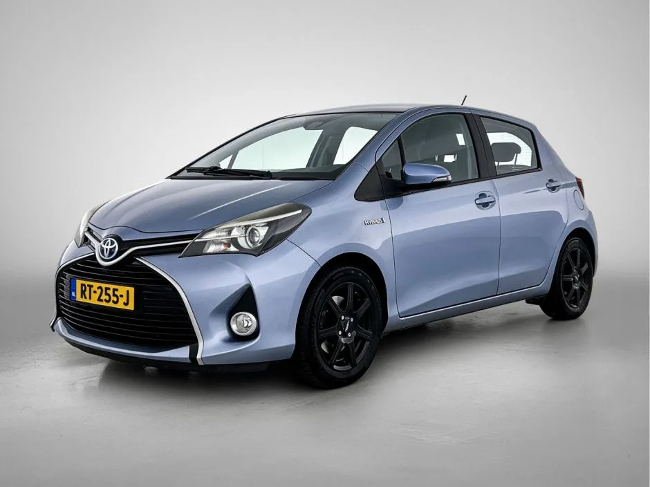 Toyota Yaris (2015) — foto 1