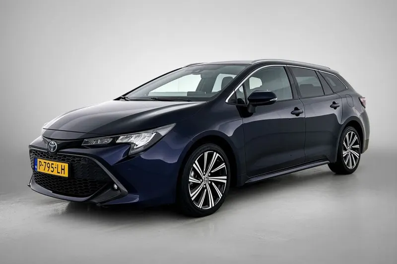 Toyota Corolla_Touring_Sports (2022)