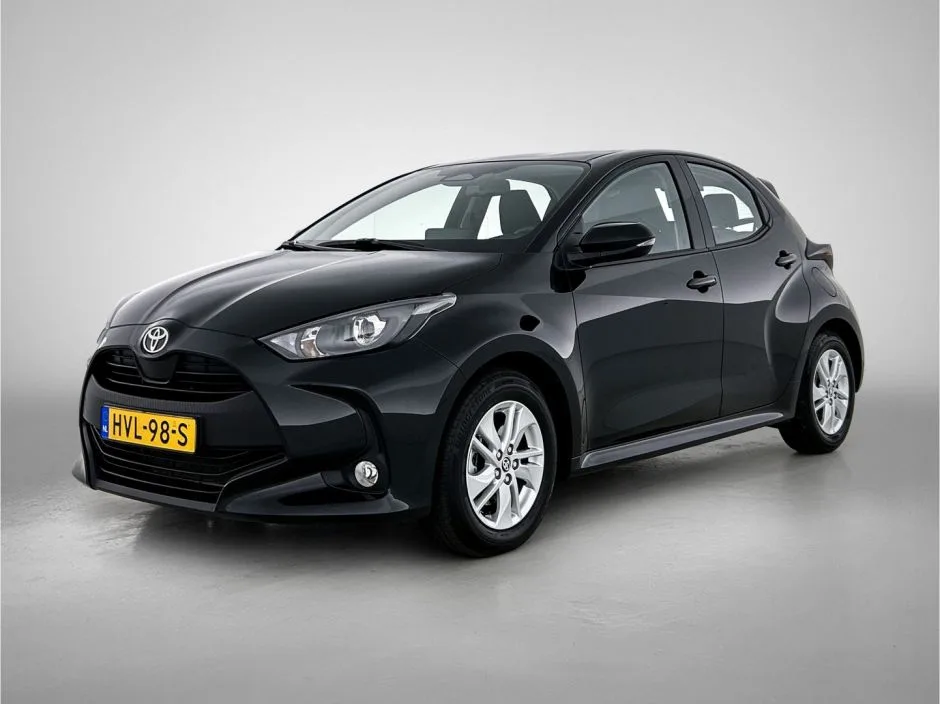 Toyota Yaris (2025) — foto 1
