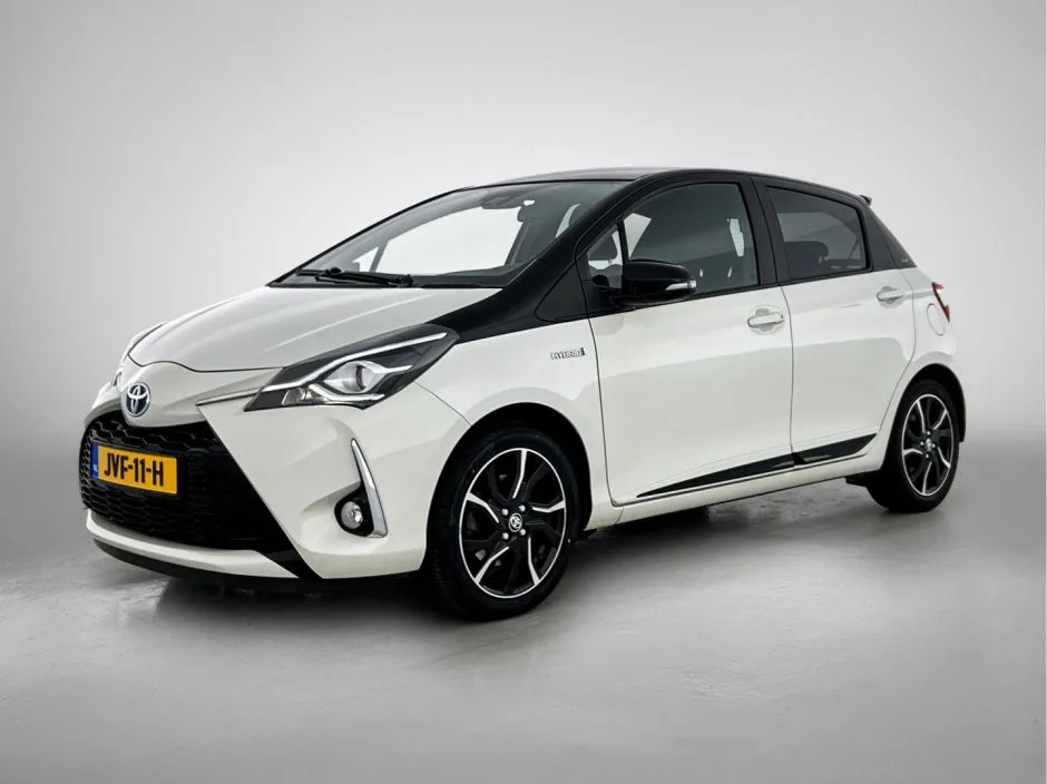 Toyota Yaris (2018) — foto 1