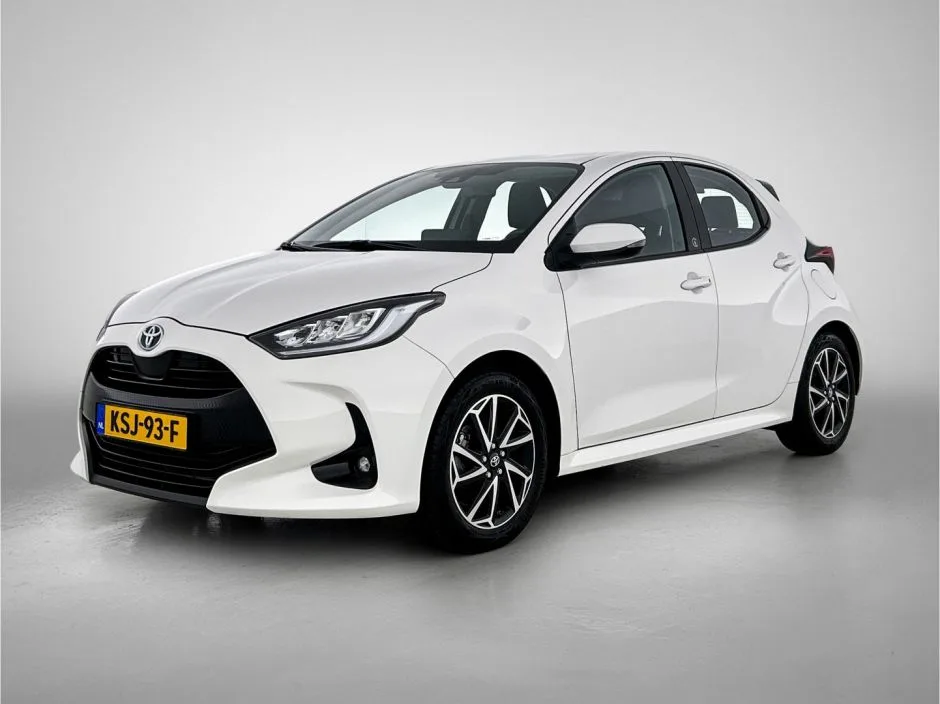 Toyota Yaris (2022) — foto 1
