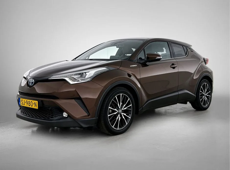 Toyota C-HR (2018) — foto 1