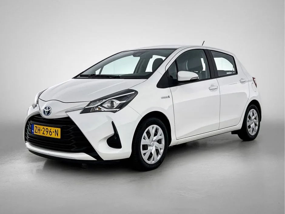Toyota Yaris (2019) — foto 1