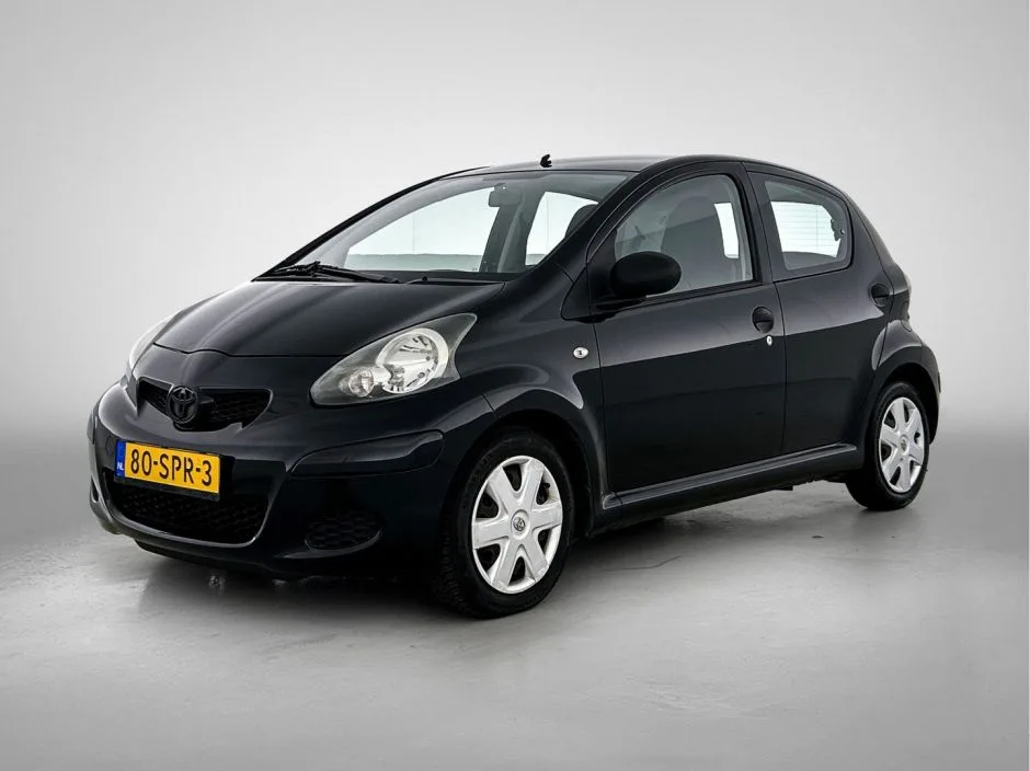 Toyota Aygo (2011) — foto 1