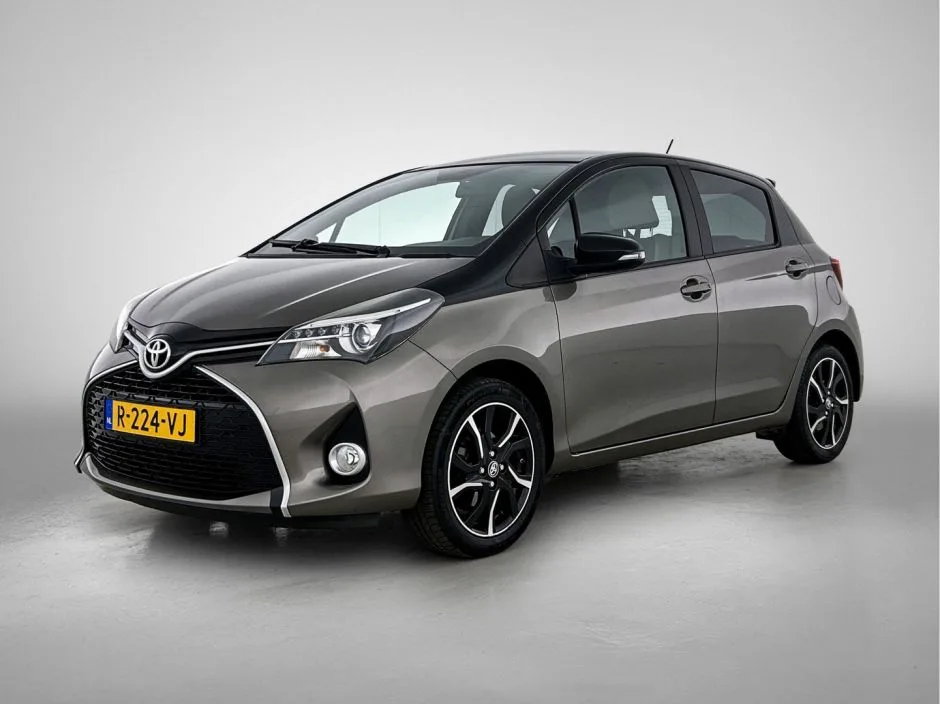 Toyota Yaris (2016) — foto 1