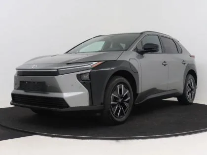 Toyota bZ4X (2026) — foto 1