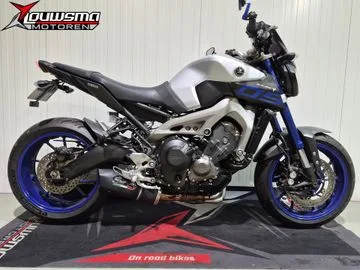 Yamaha MT-09 (2015) — foto 1