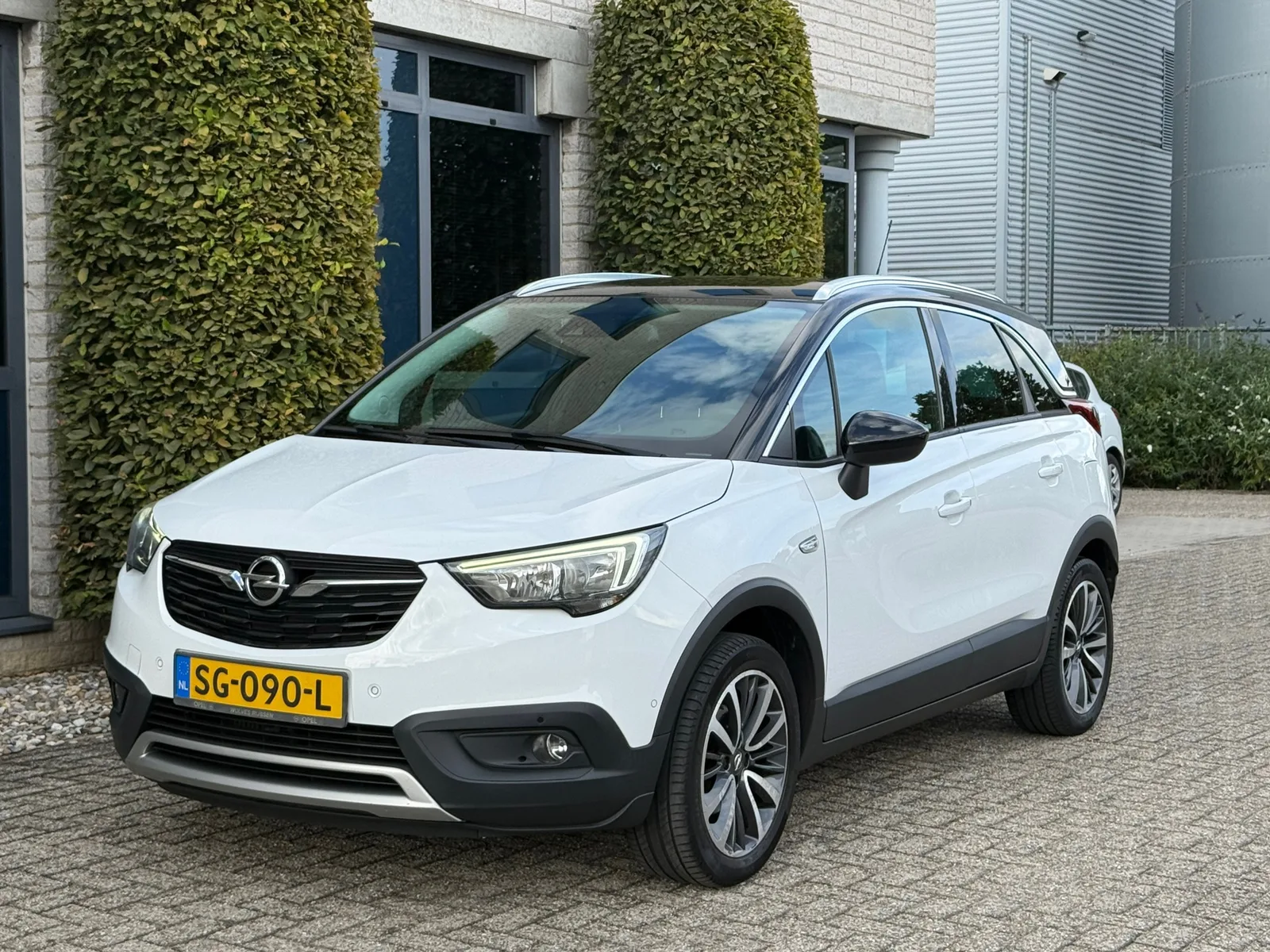 Opel Crossland X (2018) — foto 1