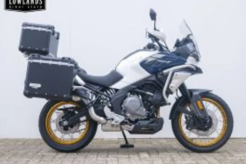 CFMoto 700 MT (2026)