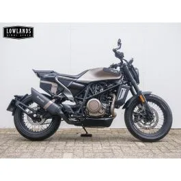 Husqvarna Svartpilen 701 (2019) — foto 1