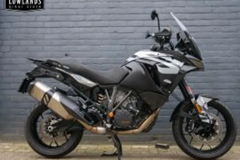 KTM 1290 Super Adventure S (2020)