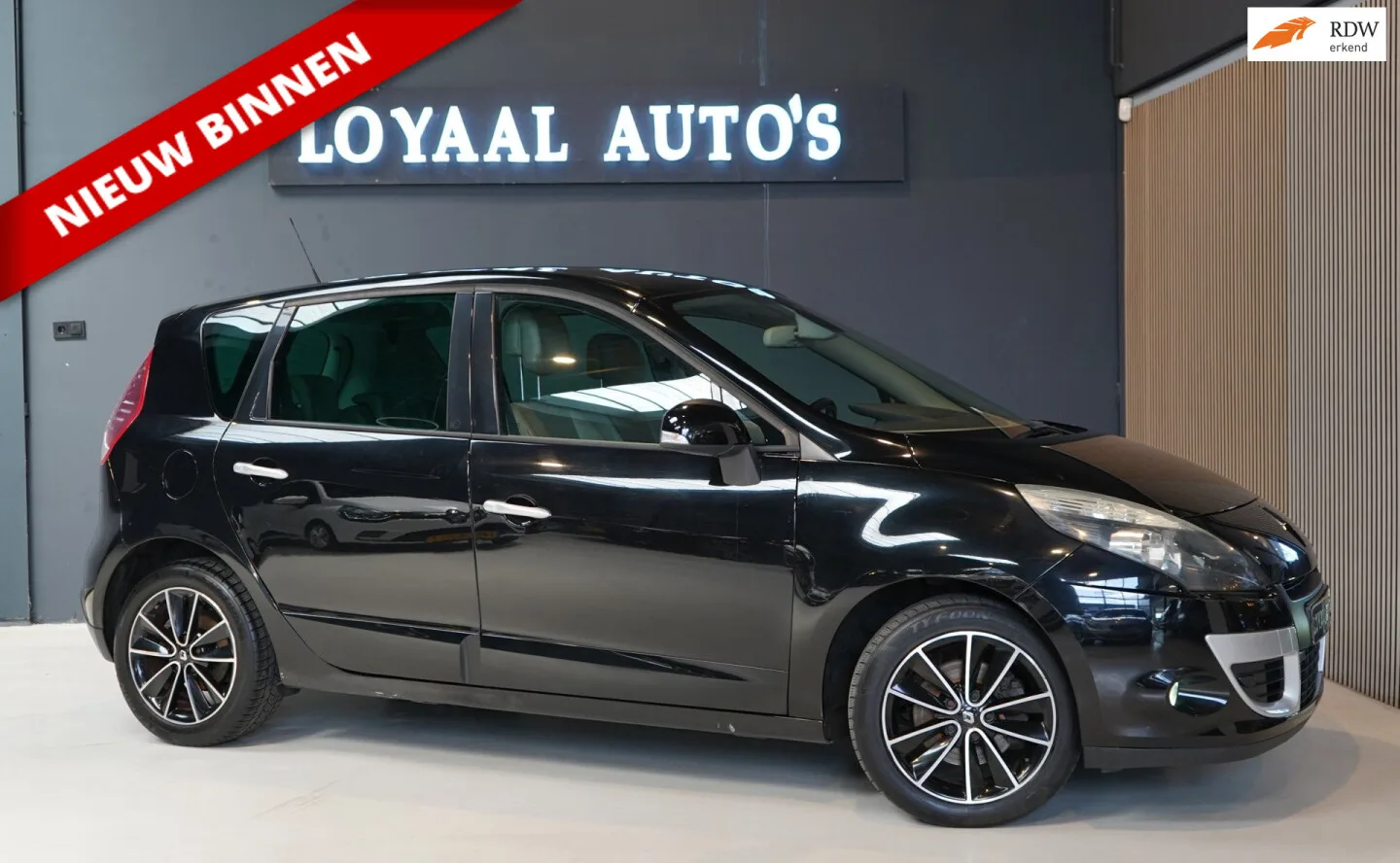 Renault Scénic (2011) — foto 1