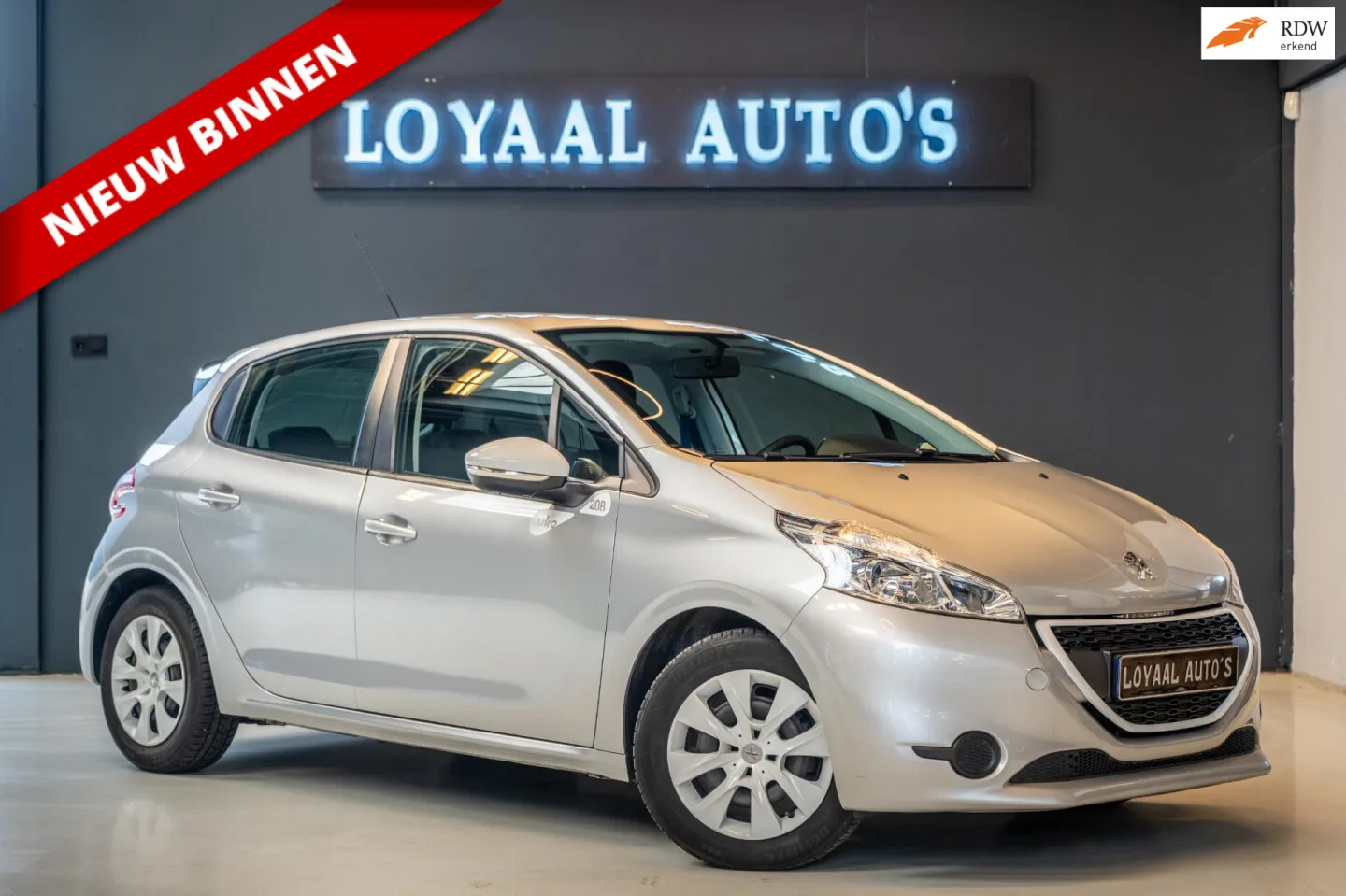 Peugeot 208 (2015) — foto 1