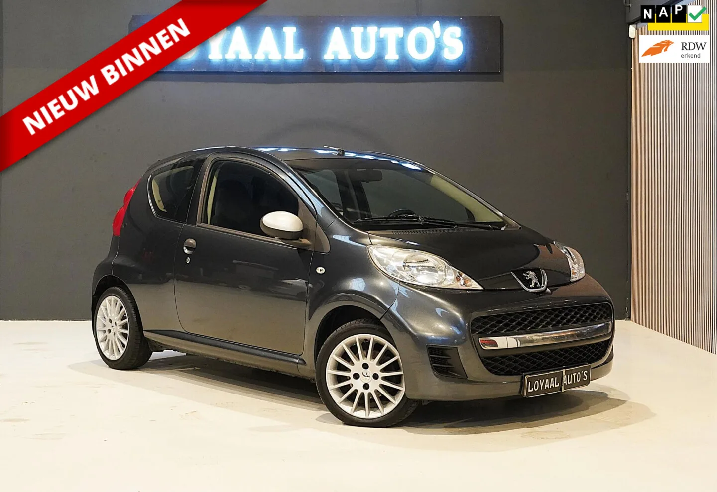 Peugeot 107 (2011) — foto 1