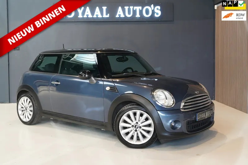 MINI One (2010)