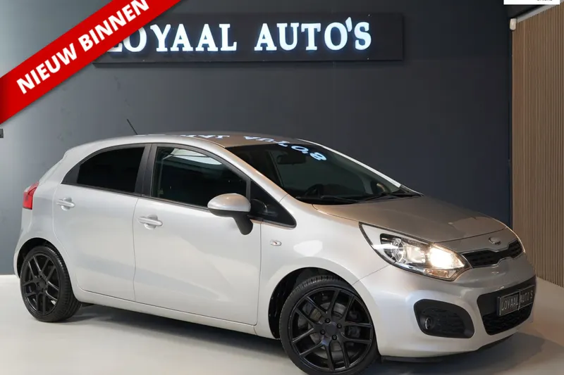 Kia Rio (2013)