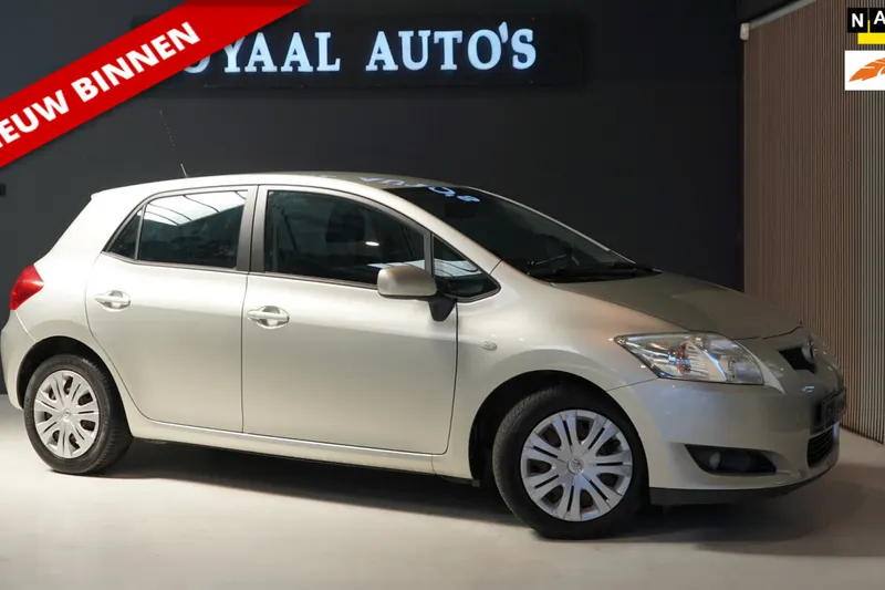Toyota Auris (2008)