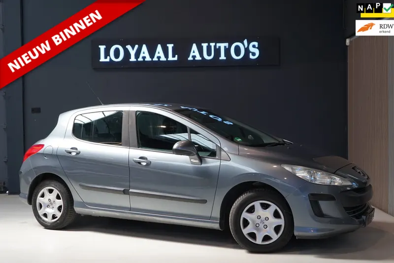 Peugeot 308 (2008)