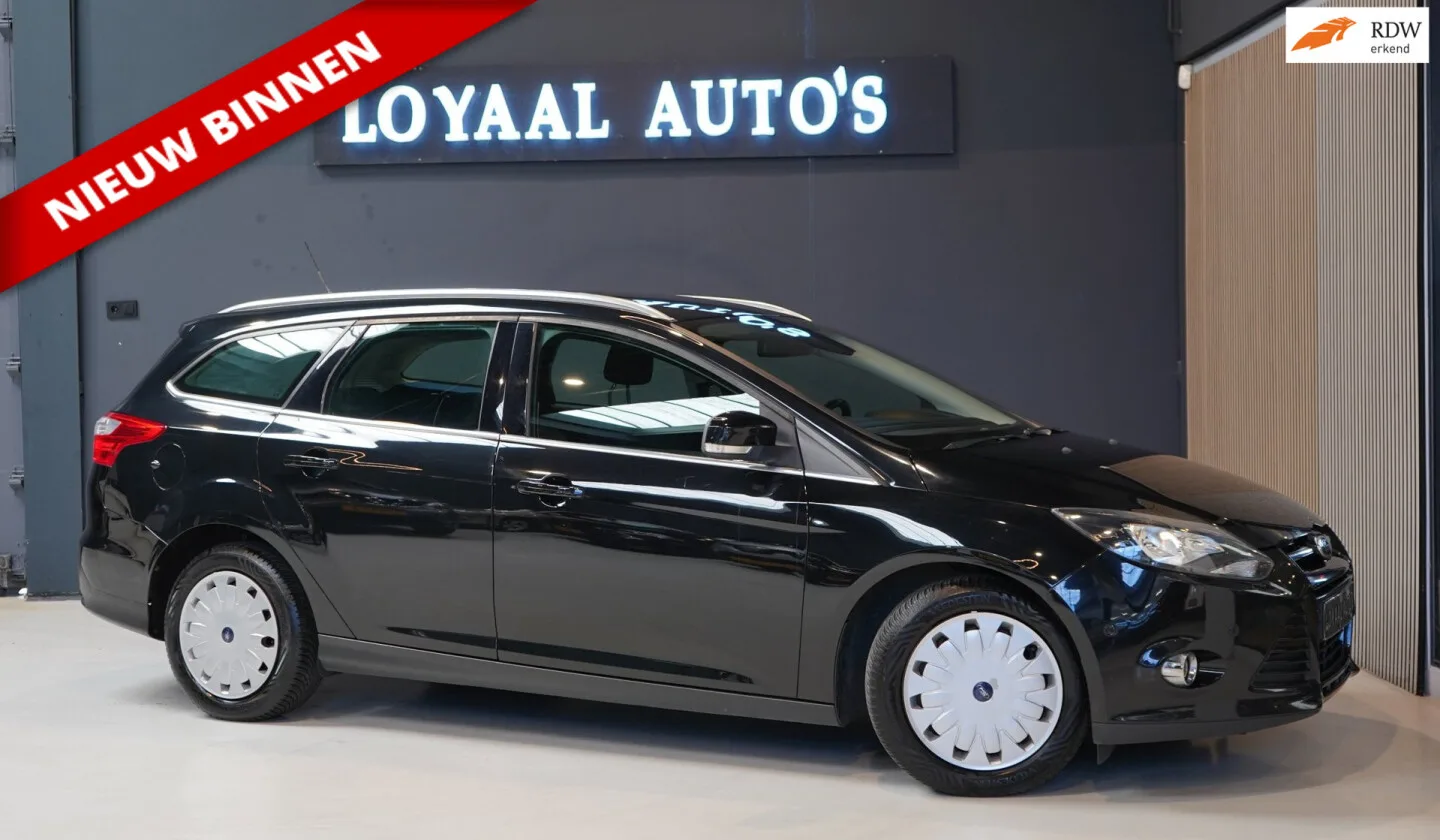 Ford Focus (2013) — foto 1